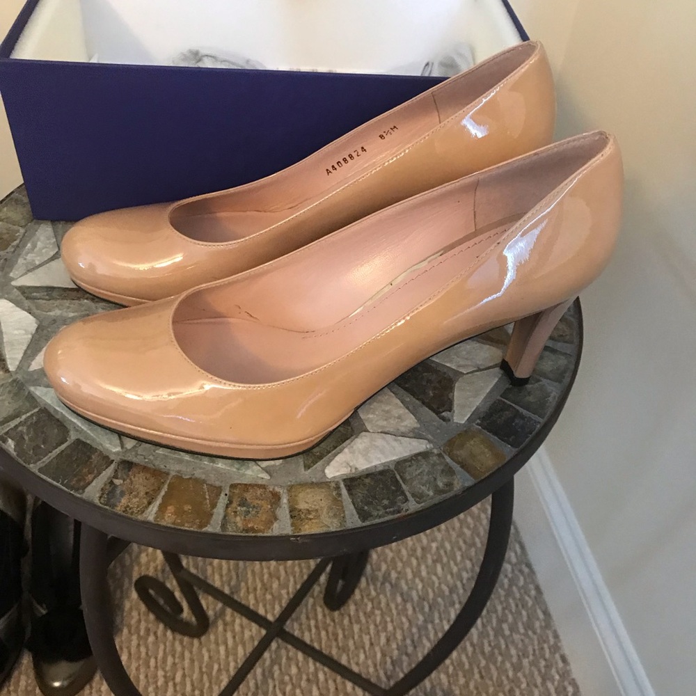 Stuart Weitzman nude pumps